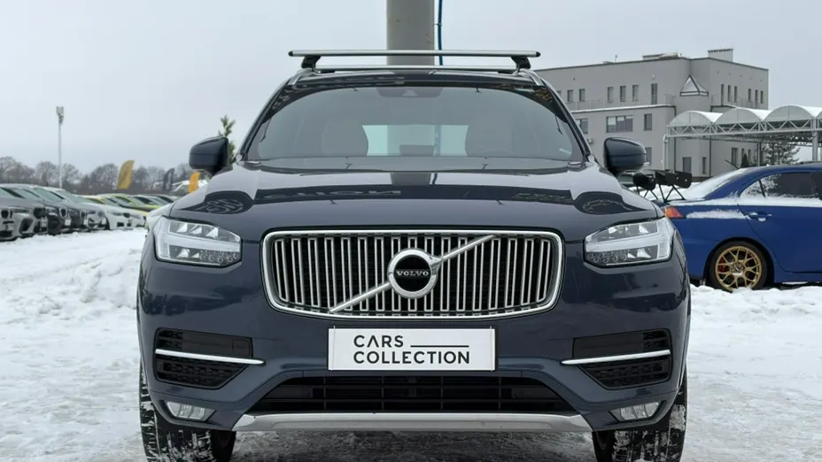 VOLVO XC90 -