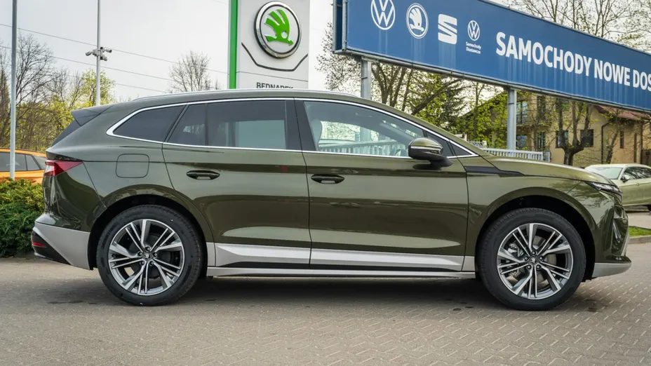 SKODA Enyaq -