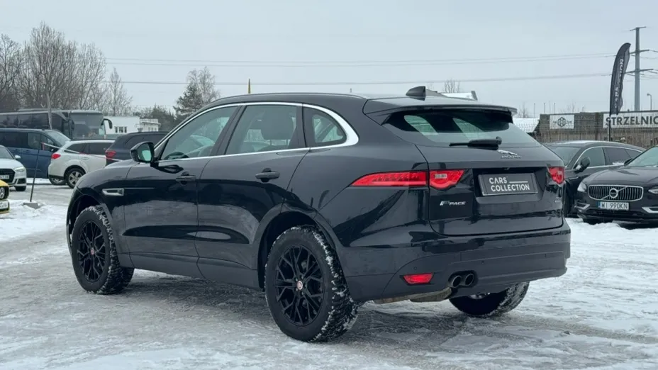 JAGUAR F-Pace -