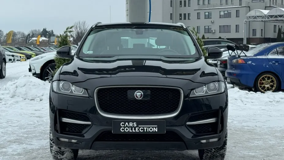 JAGUAR F-Pace -