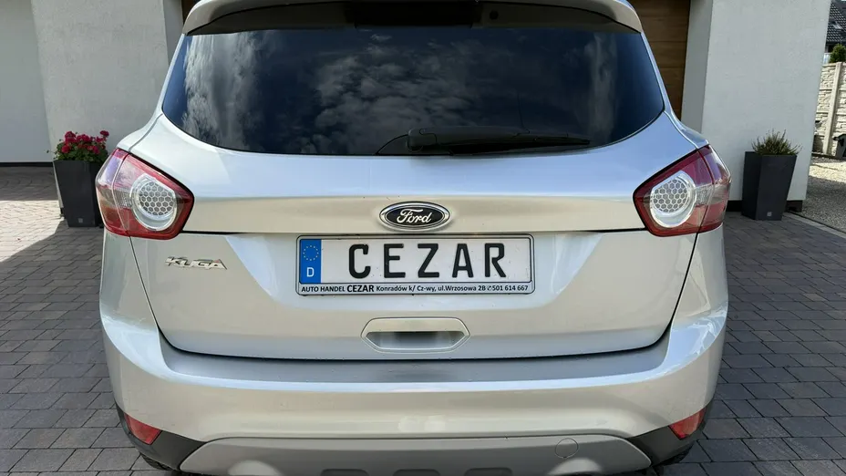 FORD Kuga -