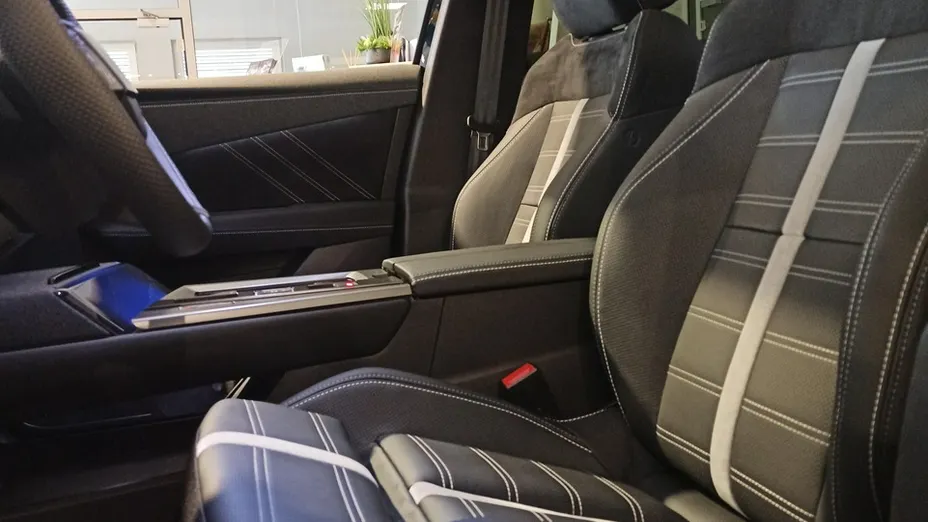 OPEL Grandland X -