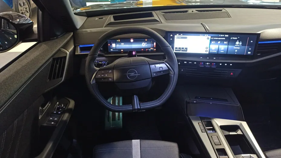 OPEL Grandland X -