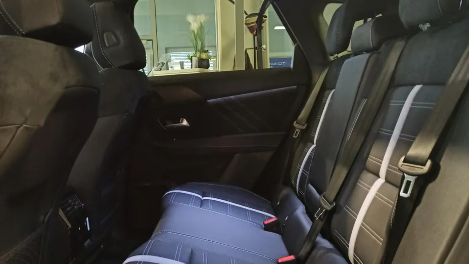 OPEL Grandland X -