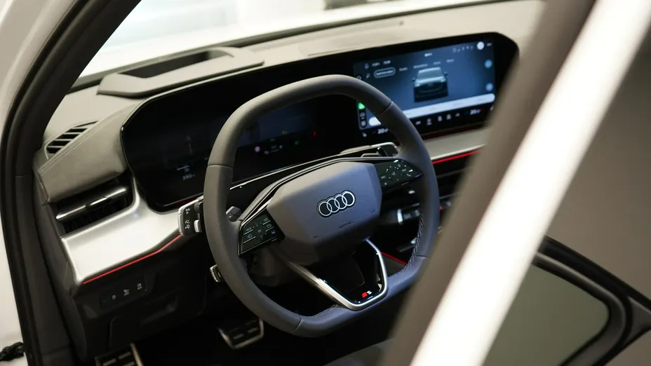 AUDI Q3 -