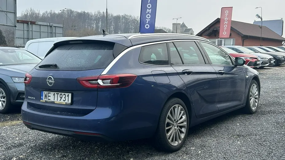 OPEL Insignia -
