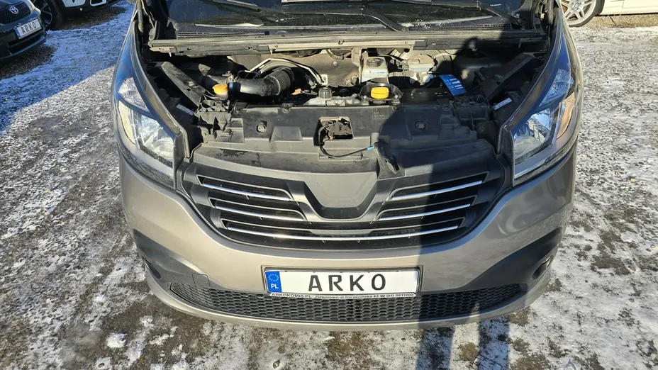 RENAULT Trafic -