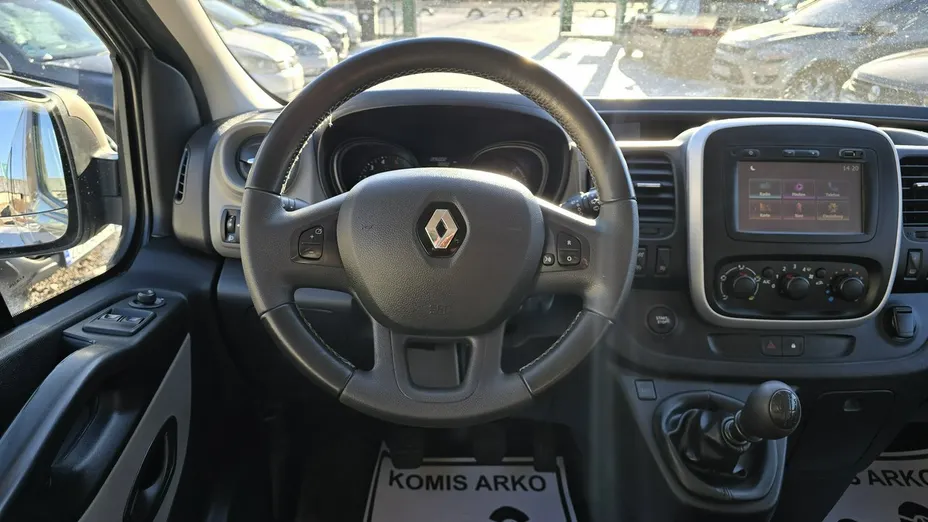 RENAULT Trafic -