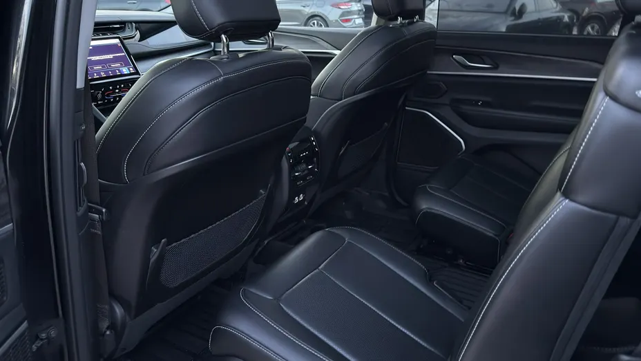 JEEP Grand Cherokee -