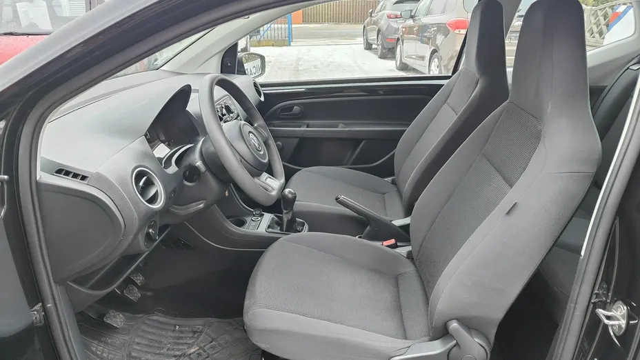 VOLKSWAGEN up! -