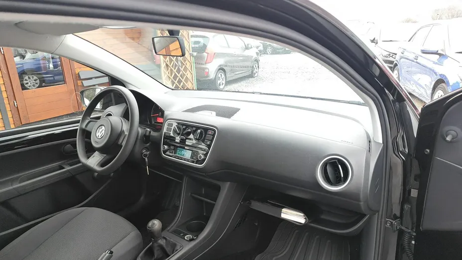 VOLKSWAGEN up! -
