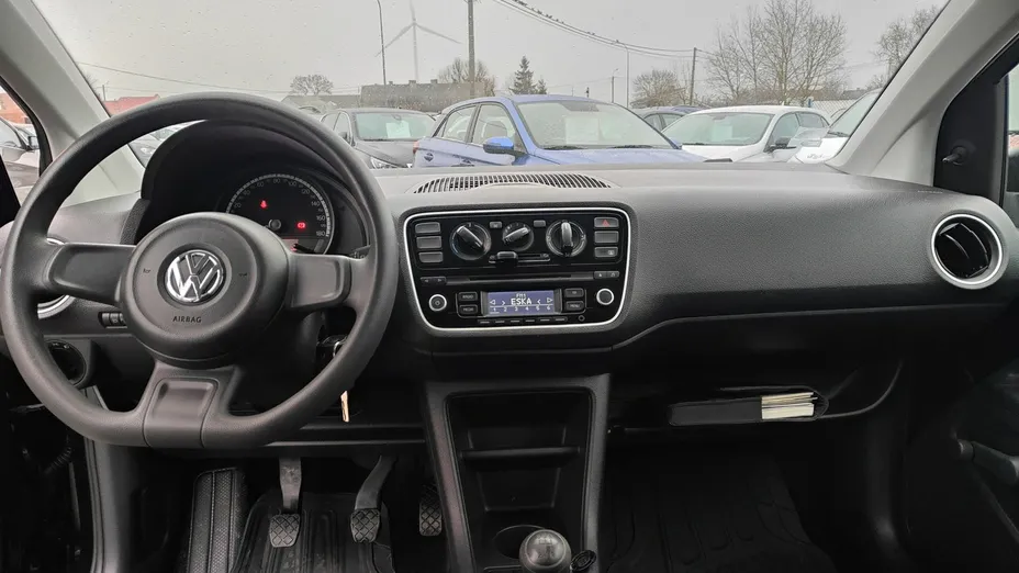 VOLKSWAGEN up! -
