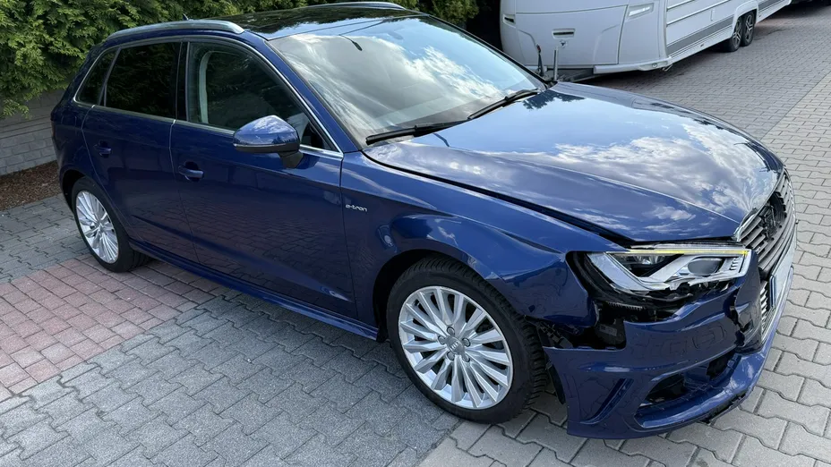 AUDI A3 Sportback -
