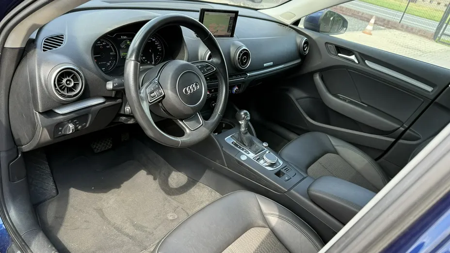 AUDI A3 Sportback -
