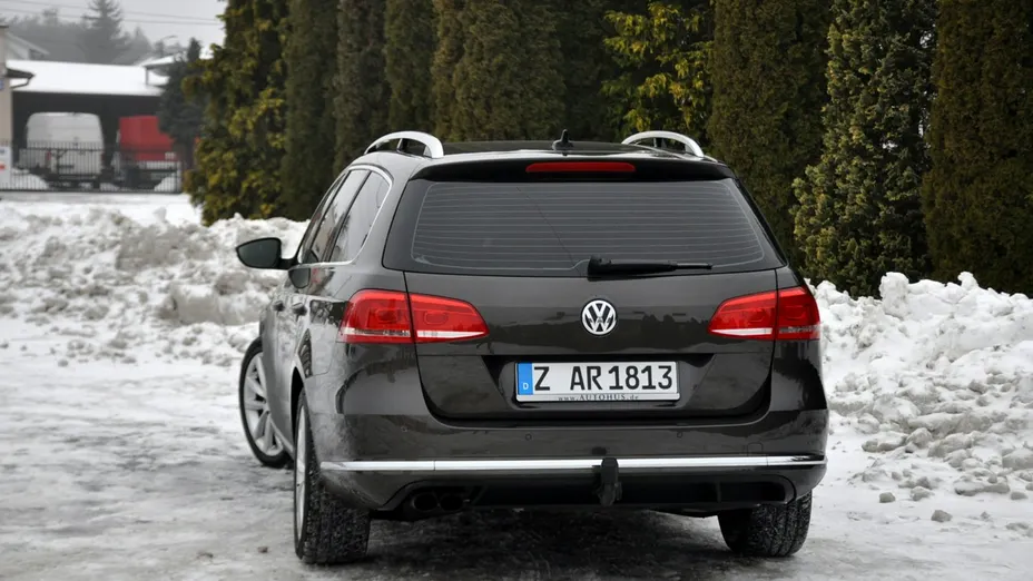 VOLKSWAGEN Passat -