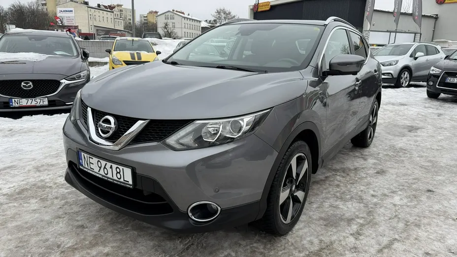 NISSAN Qashqai -