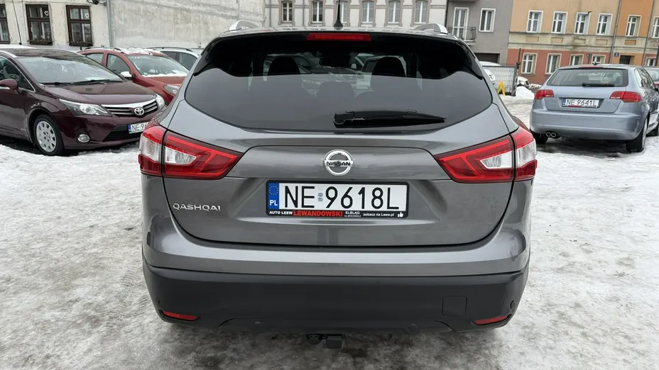 NISSAN Qashqai -