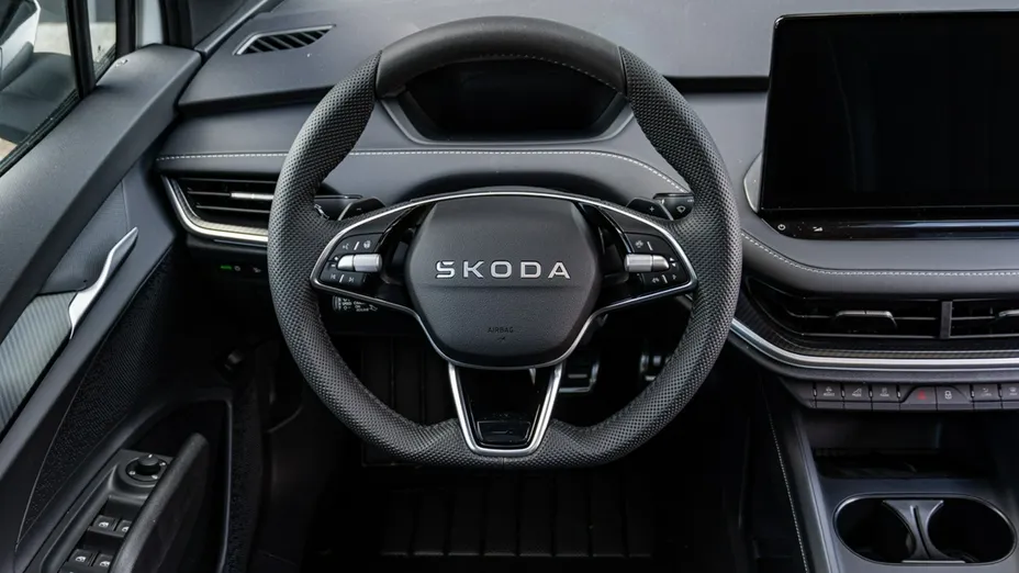 SKODA Enyaq -