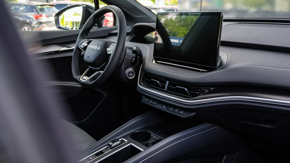 SKODA Enyaq -