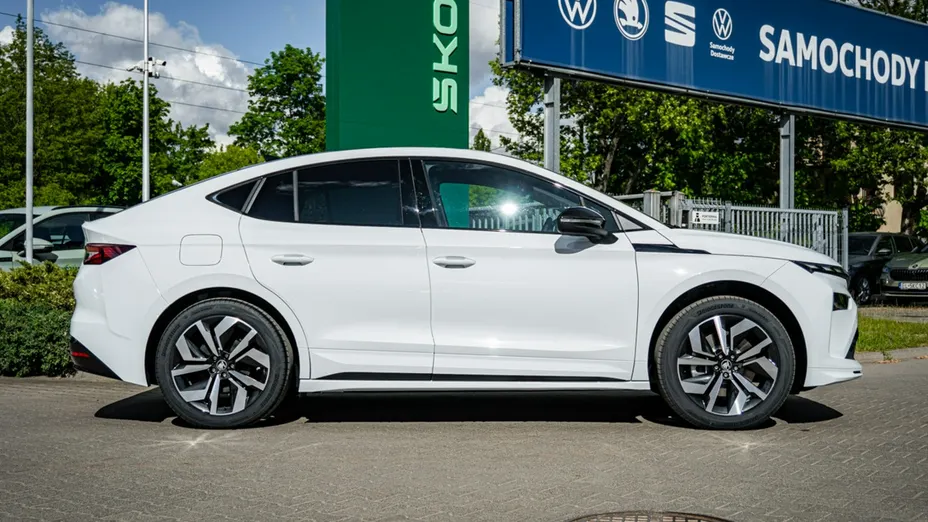 SKODA Enyaq -