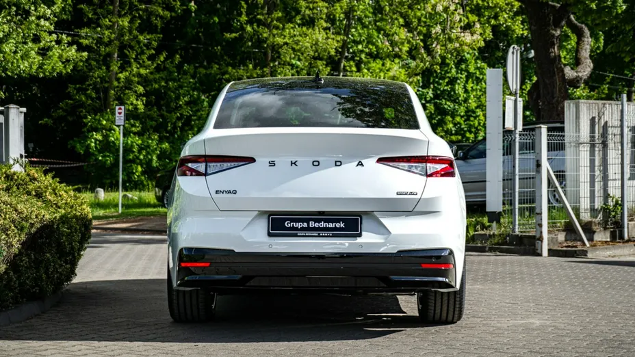 SKODA Enyaq -