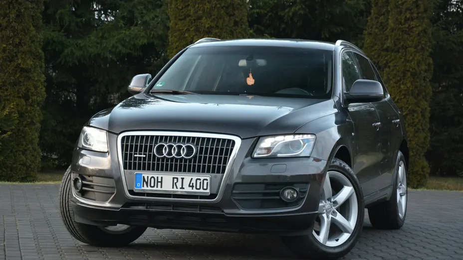 AUDI Q5 -