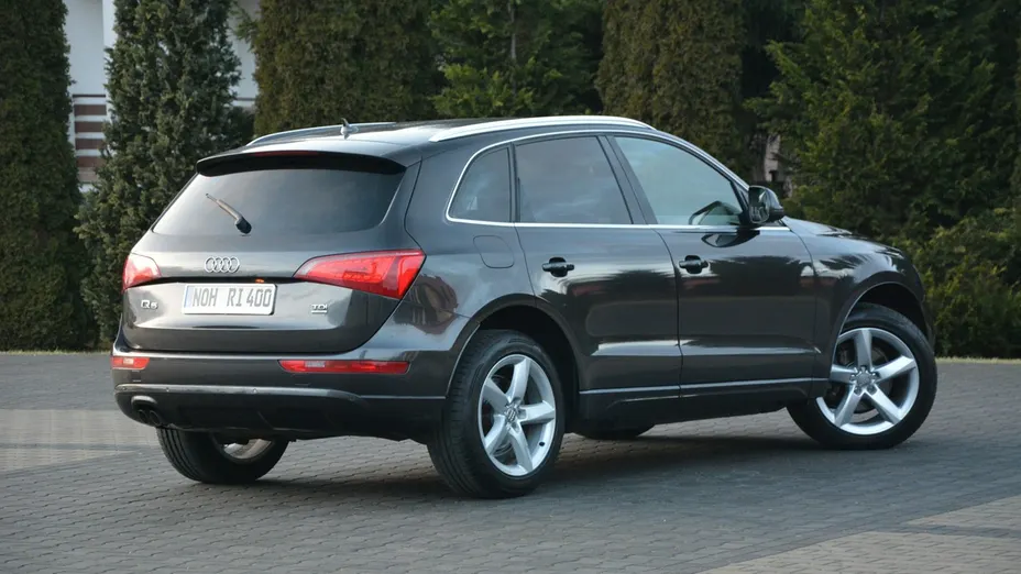 AUDI Q5 -