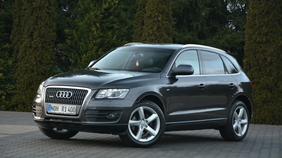 AUDI Q5 -