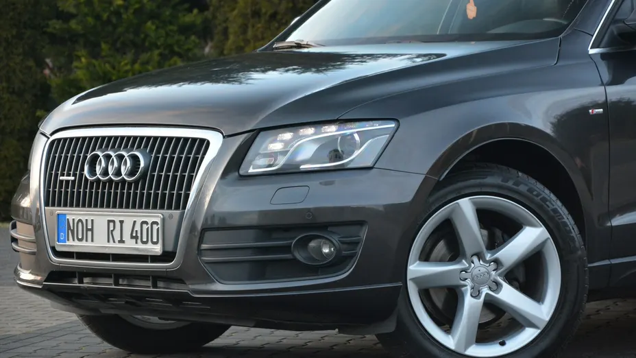 AUDI Q5 -