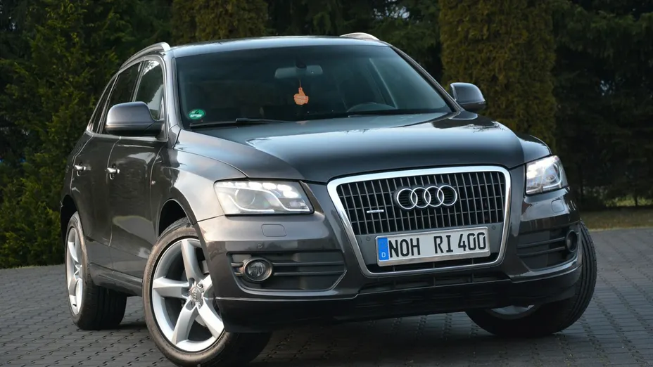 AUDI Q5 -