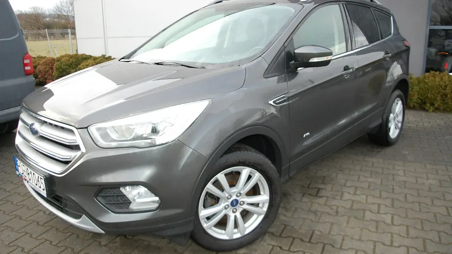 FORD Kuga -