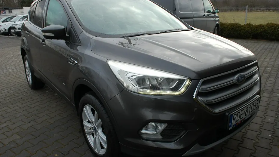 FORD Kuga -