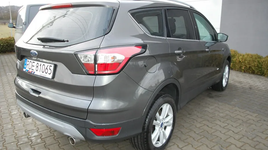 FORD Kuga -