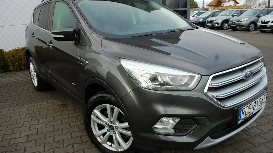 FORD Kuga -