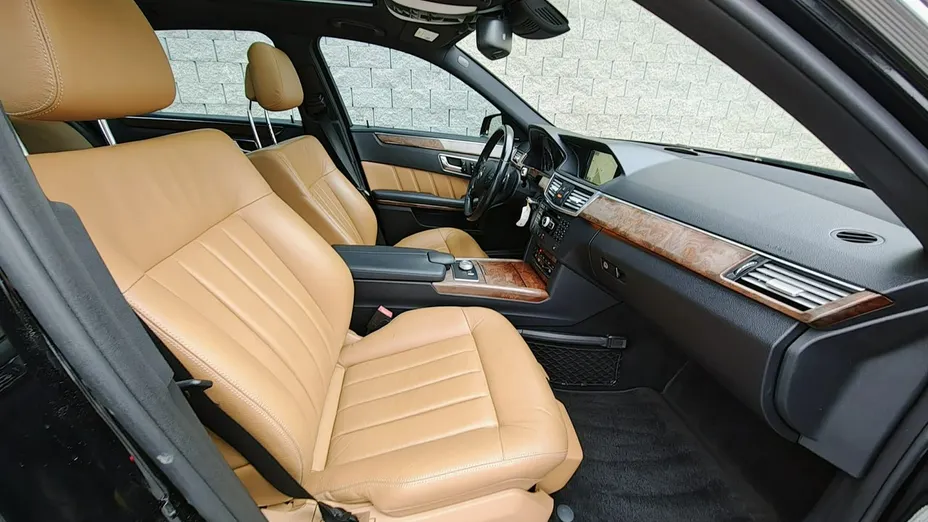 MERCEDES-BENZ E Klasa -