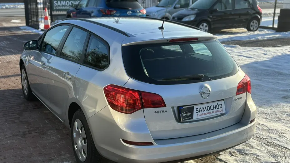 OPEL Astra -