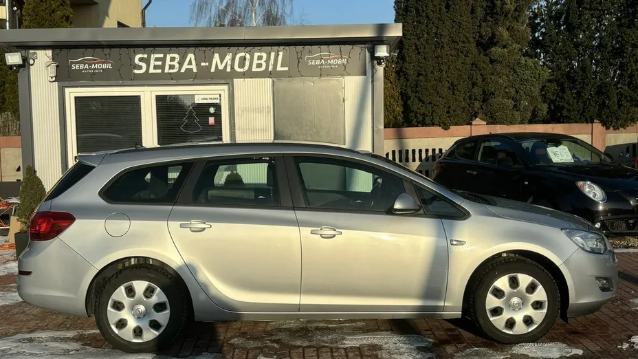 OPEL Astra -