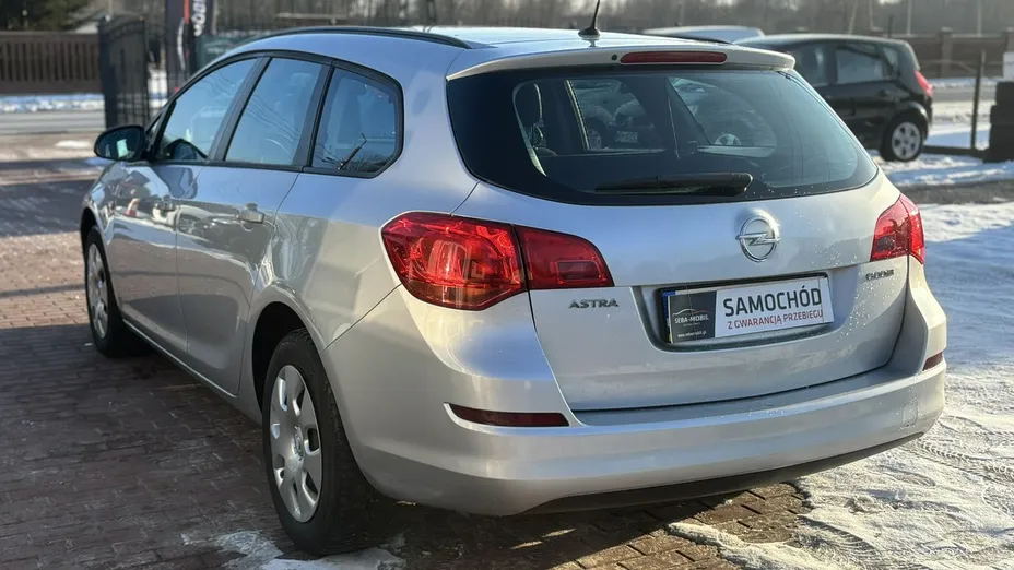 OPEL Astra -