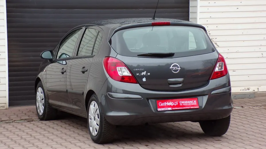 OPEL Corsa -