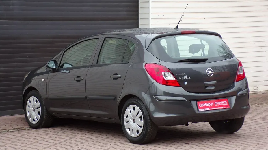 OPEL Corsa -
