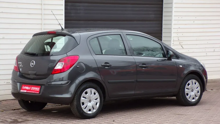 OPEL Corsa -