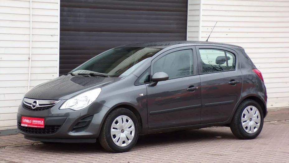 OPEL Corsa -