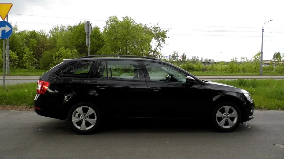 SKODA Octavia -
