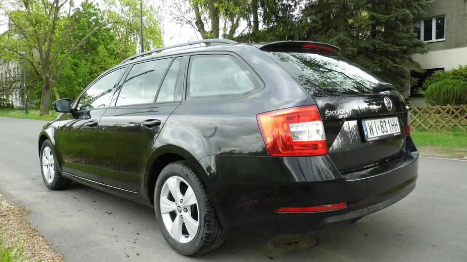 SKODA Octavia -