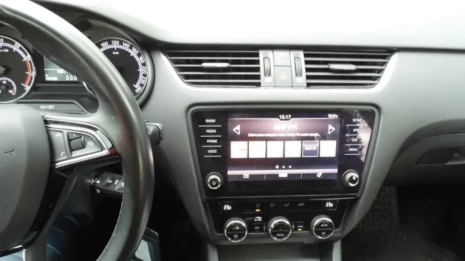 SKODA Octavia -