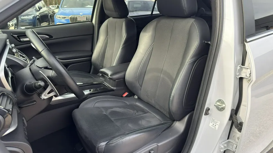 MITSUBISHI Eclipse Cross -