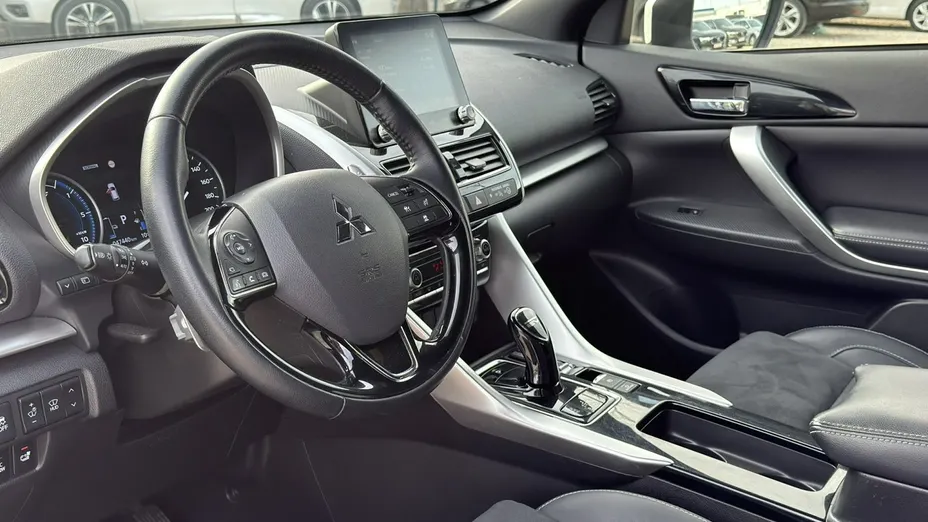MITSUBISHI Eclipse Cross -