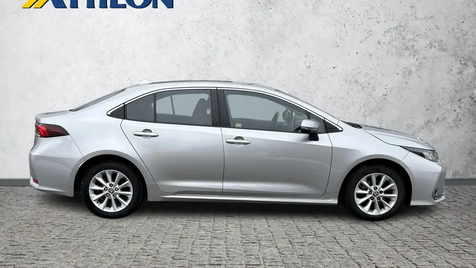 TOYOTA Corolla -