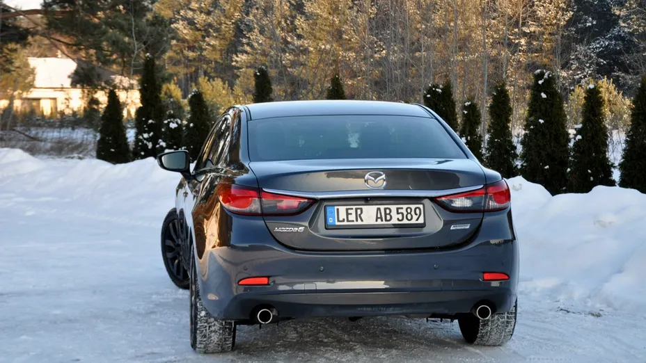 MAZDA 6 -