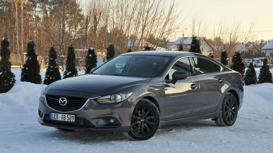 MAZDA 6 -